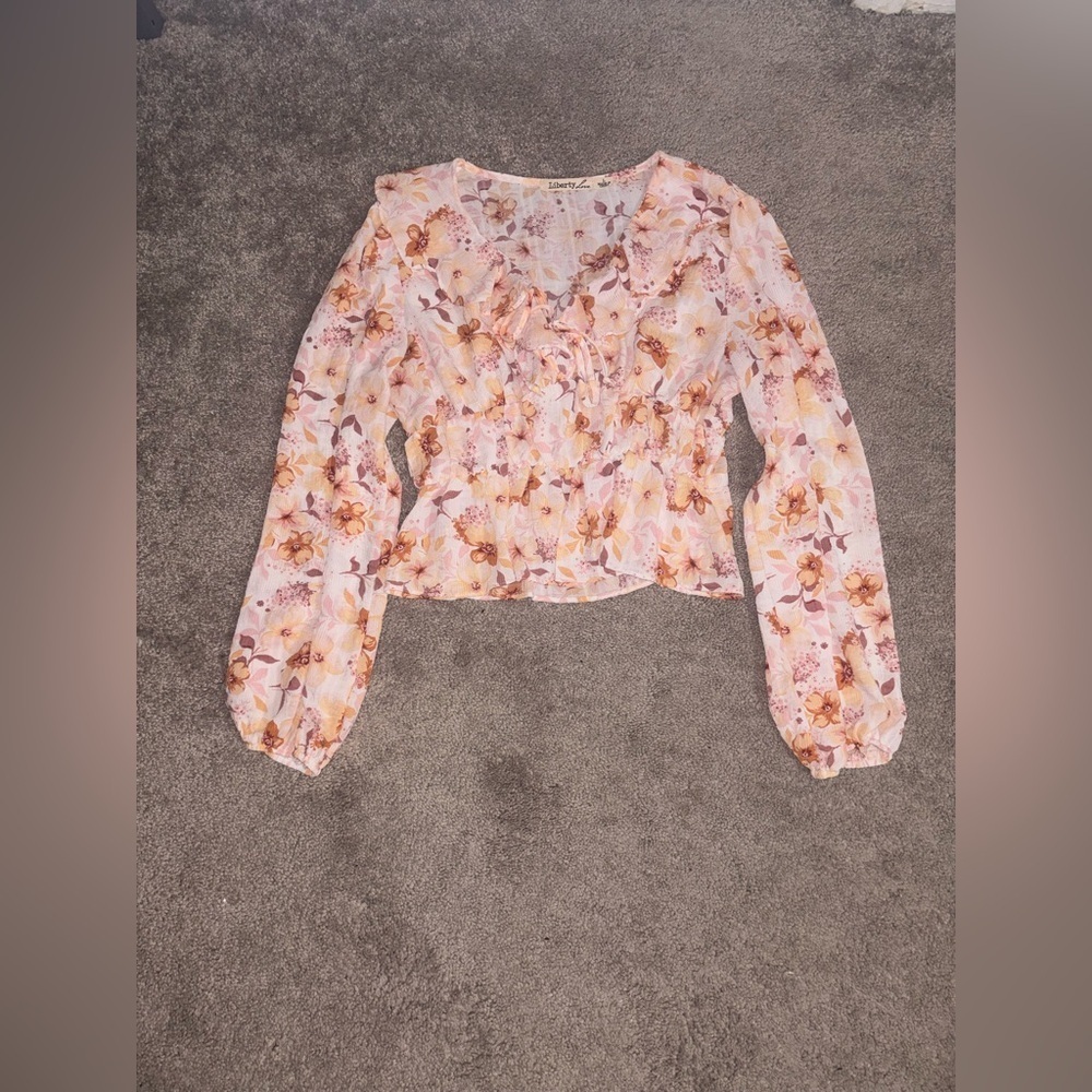 Liberty Love Women's Ruffle Neck
Floral Long Sleeves Crop Top
Multicolor Size‎ L